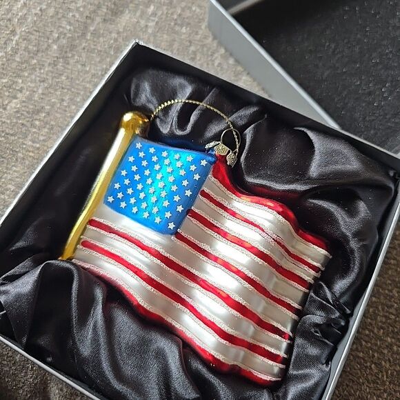 Valerie Parr Hill Glass Ornament American Flag Patriotic Christmas USA July 4th - Picture 7 of 8